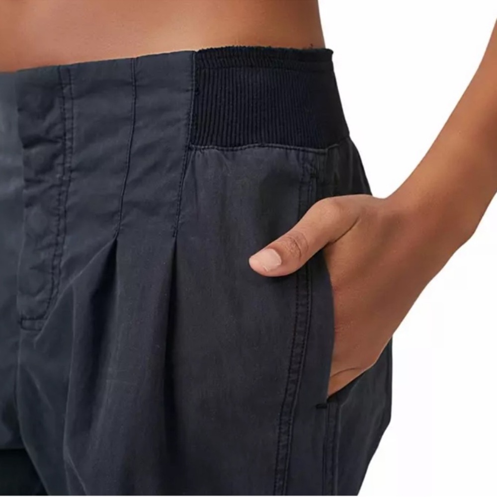 FP Movement by Free People Mesmerize Me Pants in Black size XS NWT - Picture 9 of 10